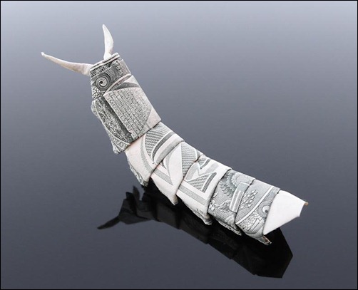 dollar-bill-origami-caterpillar