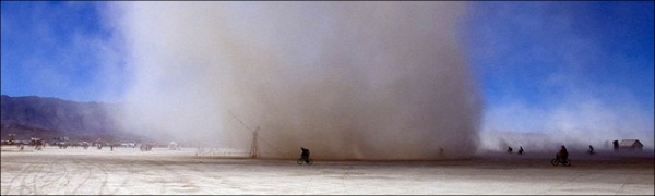 40 Menacing Pictures of Sand and Dust Storms