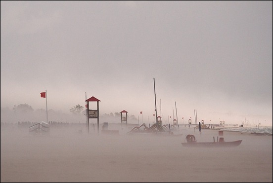 sandstorm-at-the-beach-